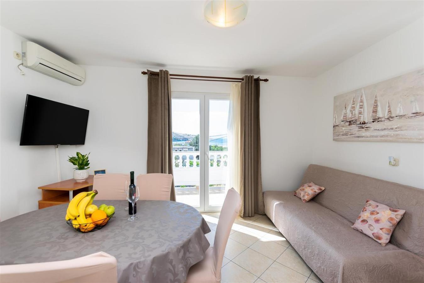 Apartment Dragan I Slavica Лопар Экстерьер фото